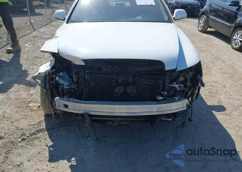 2010 Audi A6 3.0 Premium z USA, uszkodzony, nr VIN WAUFGAFB1AN052839